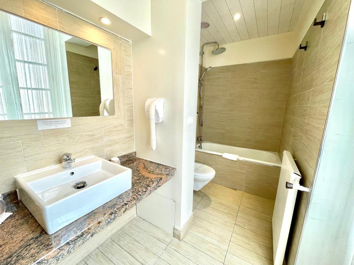 Le Mirval Hotel La Brigue Ngoại thất bức ảnh