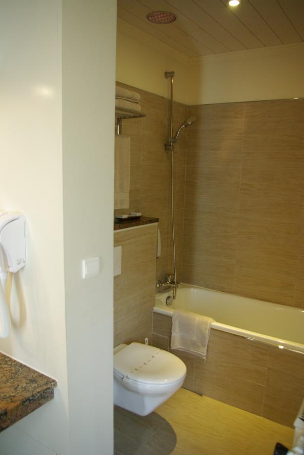 Le Mirval Hotel La Brigue Ngoại thất bức ảnh